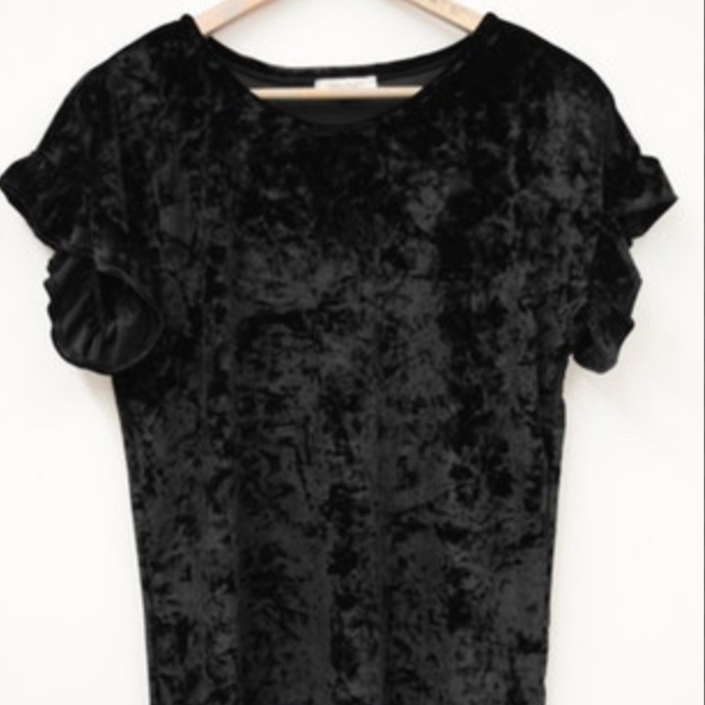 Lower Price!!!Black Velvet Ruffle Short Sleeve Blouse